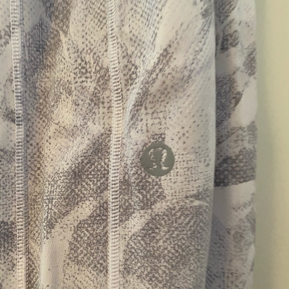 Lululemon leggings - Picture 4 of 4